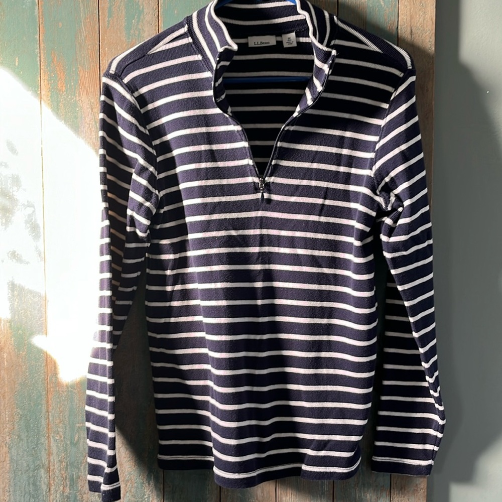 L.L. Bean women’s medium 1/4 zip up blue/white striped long sleeve pullover